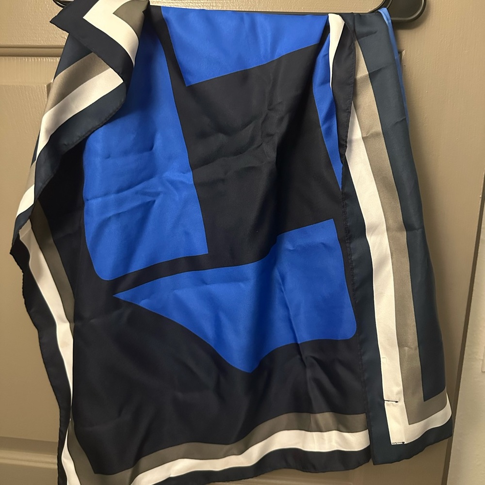 Chase Apparel Scarf